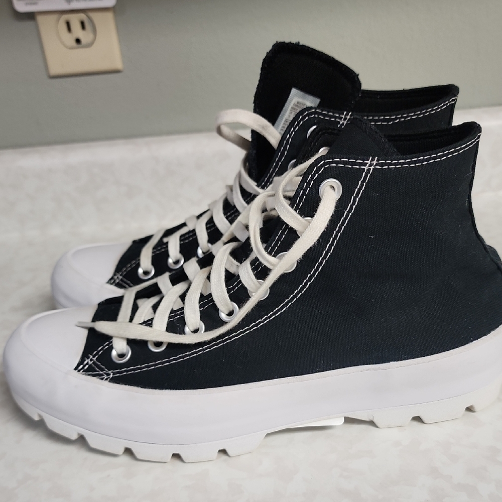 Converse Black and White wide sole All Star Sneakers womens 11 number 916